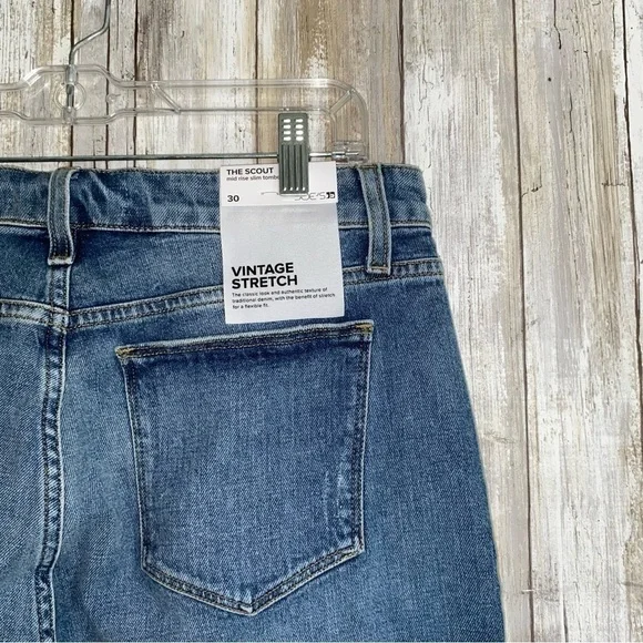 NWT Joes Jeans The Scout Mid-Rise Slim Tomboy Crop Jeans